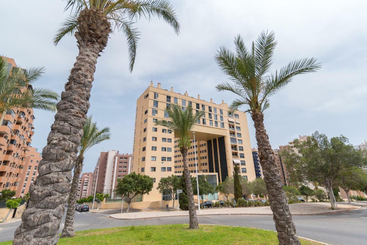 Edificio Puerta Mitica Apartment กาลา เด ฟีเนสตรัต ภายนอก รูปภาพ